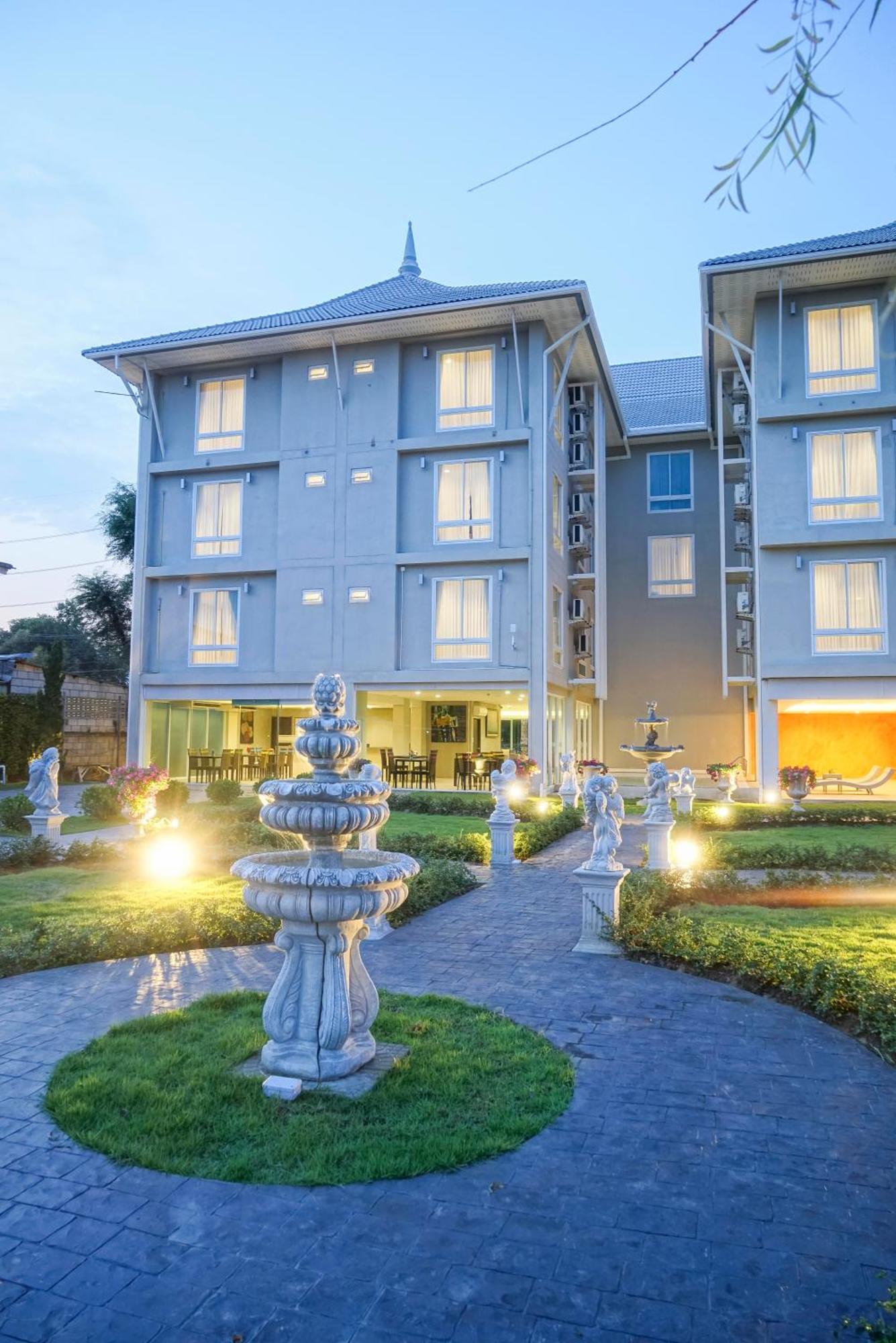 Nantra Chiangmai Riverfront Hotel Chiang Mai Exterior foto